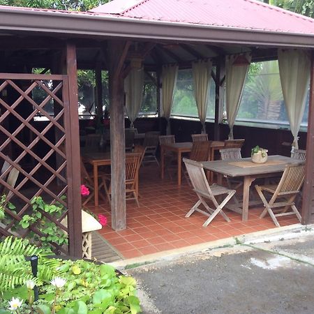 Le Bungalow Des Bougainvilliers Ducos Buitenkant foto